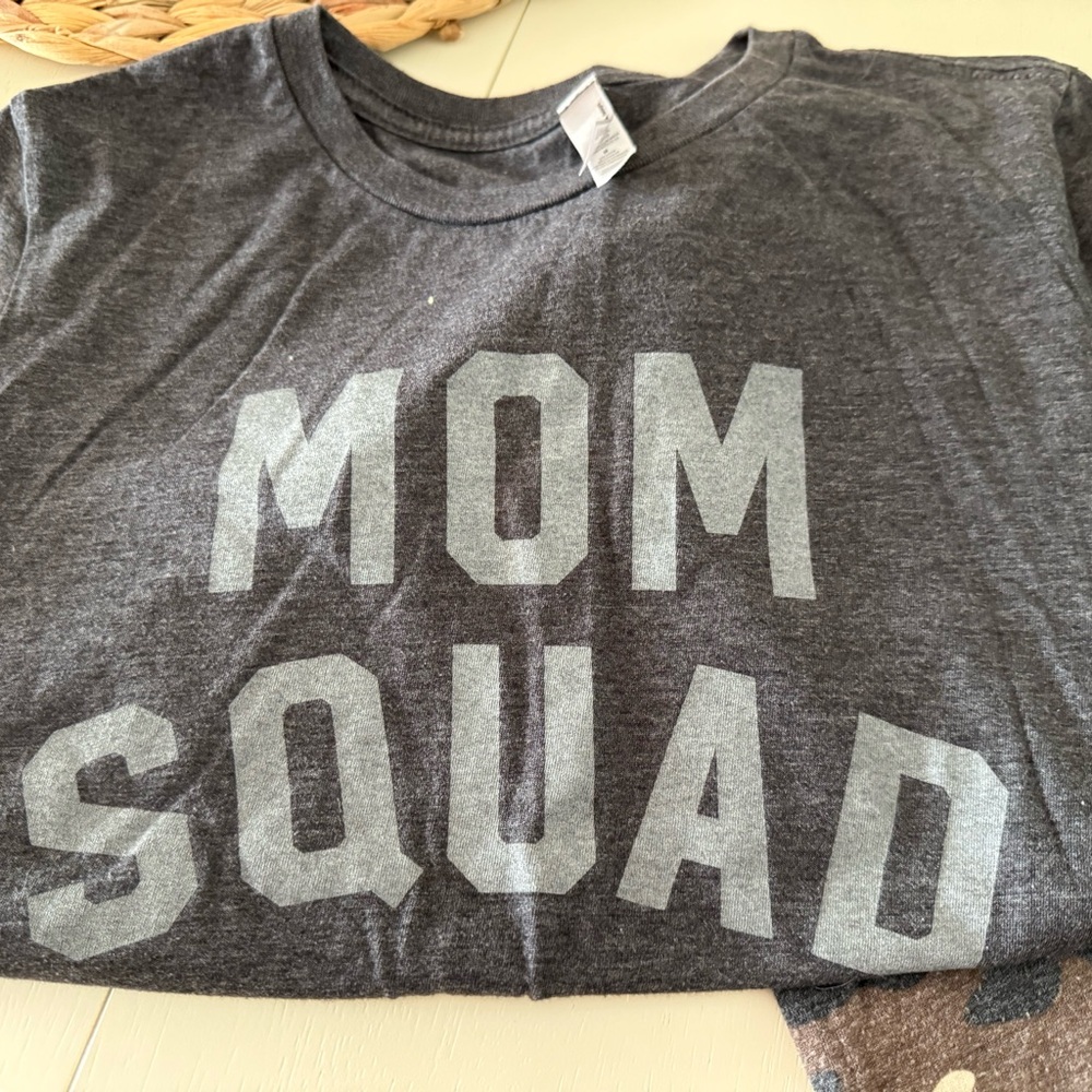 Mom Squad Kids' Graphic Tee - Charcoal Gray
